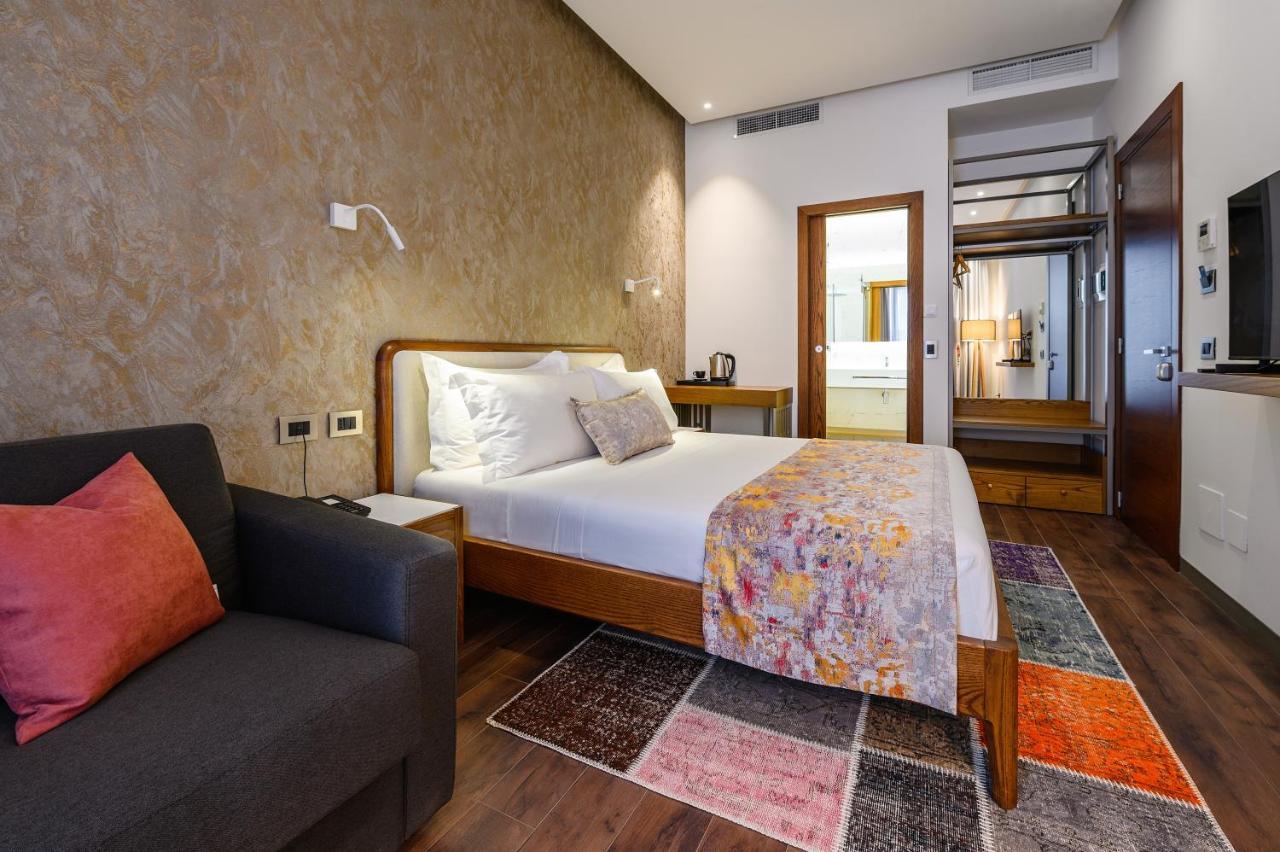 Chic Boutique Hotel Влёра Экстерьер фото