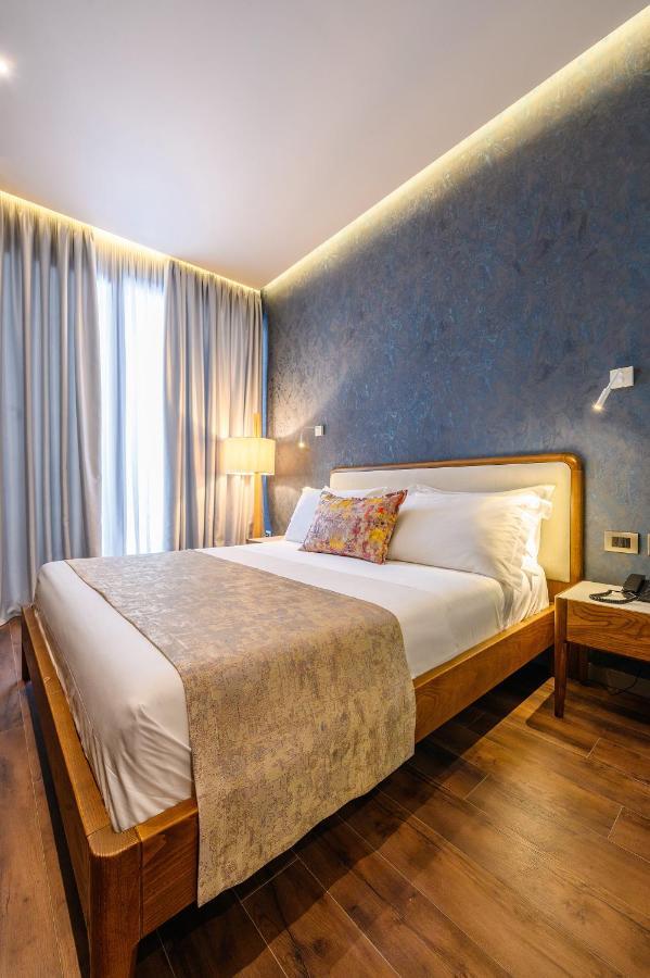 Chic Boutique Hotel Влёра Экстерьер фото