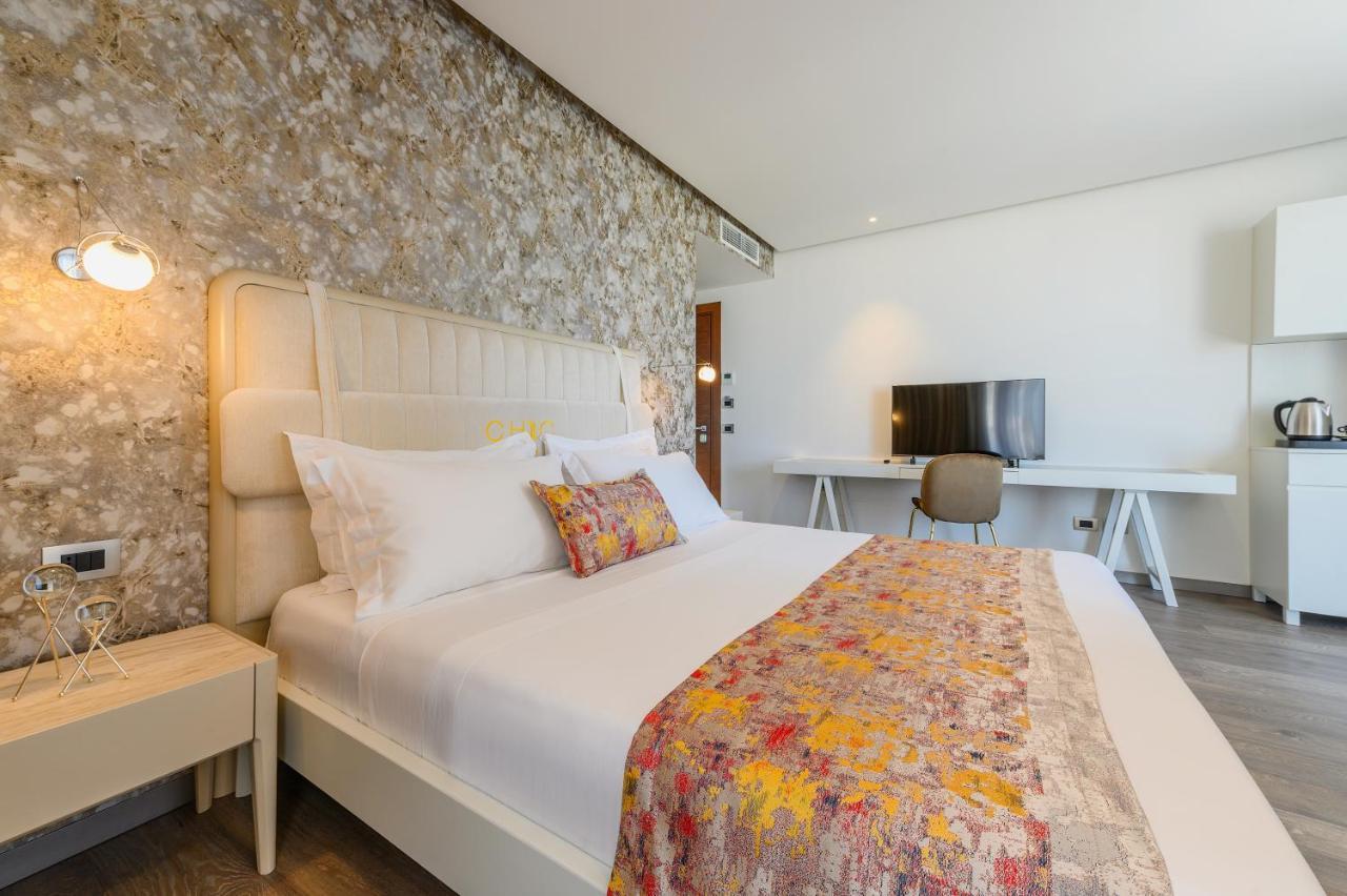 Chic Boutique Hotel Влёра Экстерьер фото