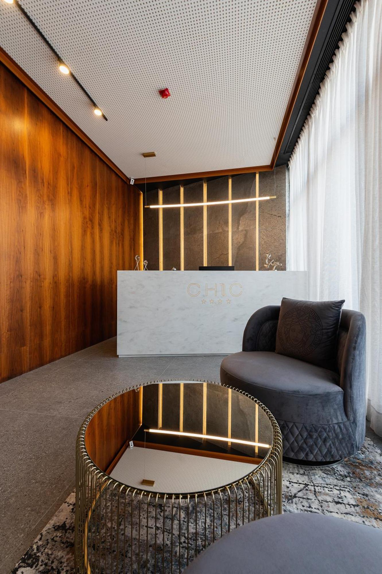 Chic Boutique Hotel Влёра Экстерьер фото