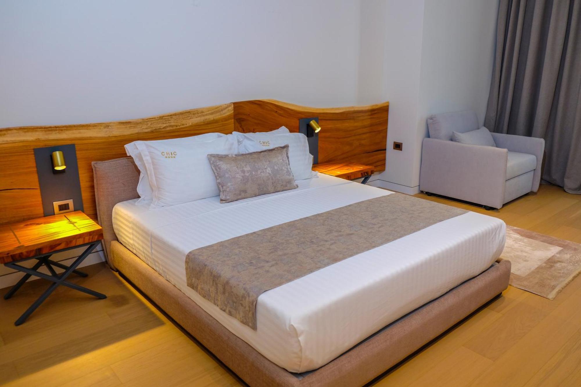 Chic Boutique Hotel Влёра Экстерьер фото