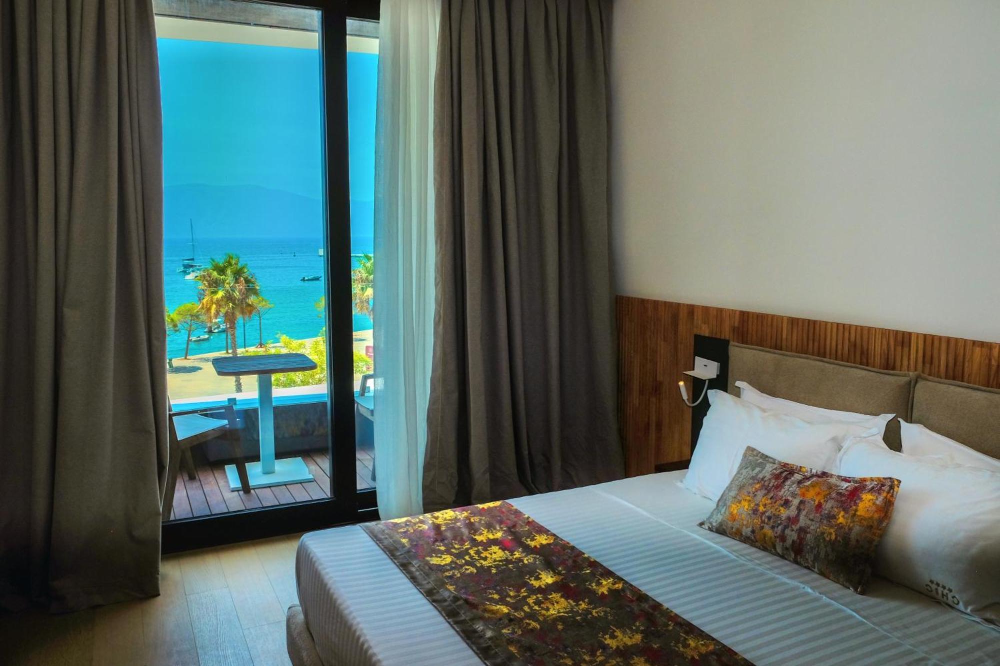 Chic Boutique Hotel Влёра Экстерьер фото